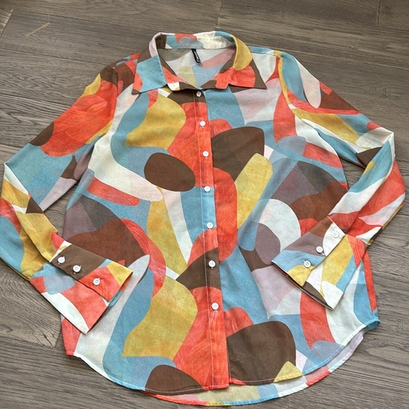 Pretty Little Thing | Multi Abstract Printed Oversized Button Up Blouse Size 4 - Picture 6 of 16